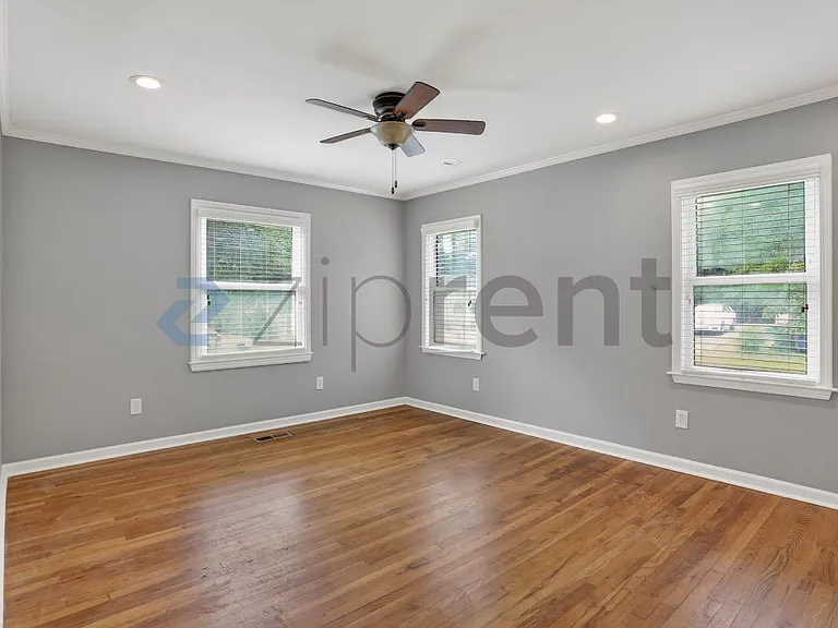 1404 Lockwood Dr SW — Photo 22