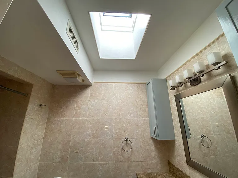 6653 Alderton St — Photo 27