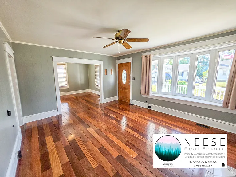 1164 Moorland Ave — Photo 2