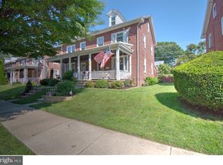 425 Pine St, West Reading, PA 19611
