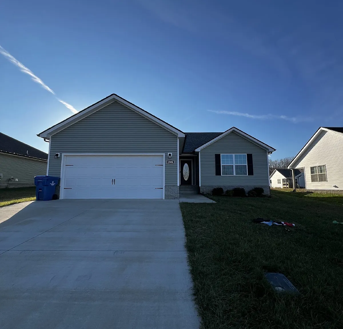 3 bed, 2.0 bath, 1264 sqft, $1,850 — Photo 1