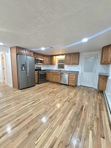 19 Albert Ave #1 Photo 1