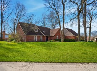 2734 Cricket Woods Dr, Dayton, OH