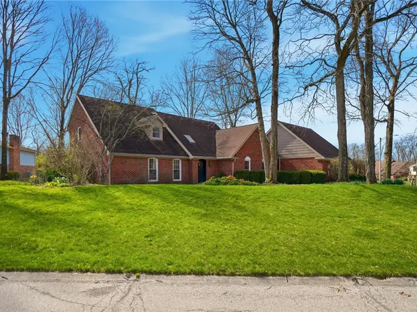 2734 Cricket Woods Dr, Dayton, OH 45414