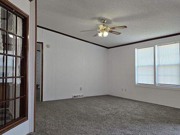 5th image of 3733 Governors Rd