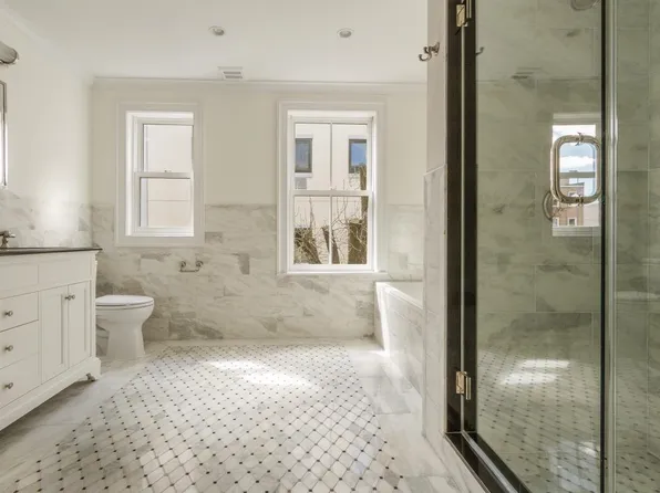 329 5 8th Street image 13 of 20