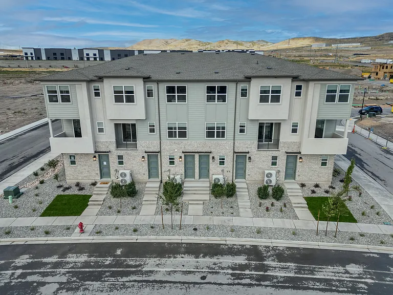 INNOVATION PARK AT HOLBROOK FARMS — Photo 13