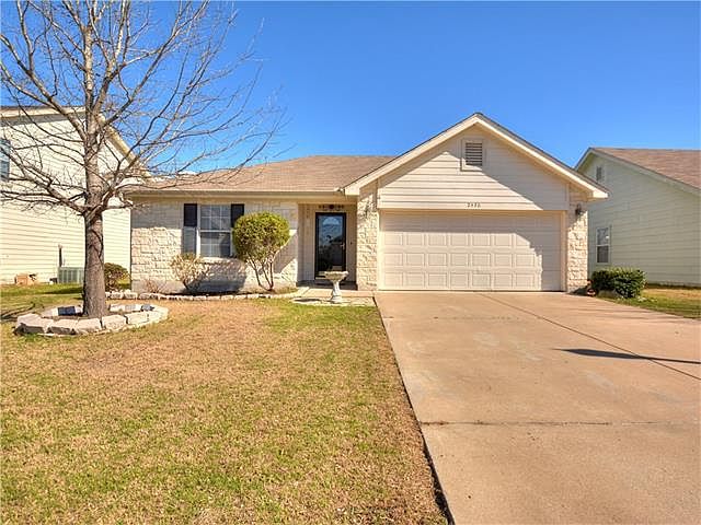 1st image of 2570 Georgian Dr
