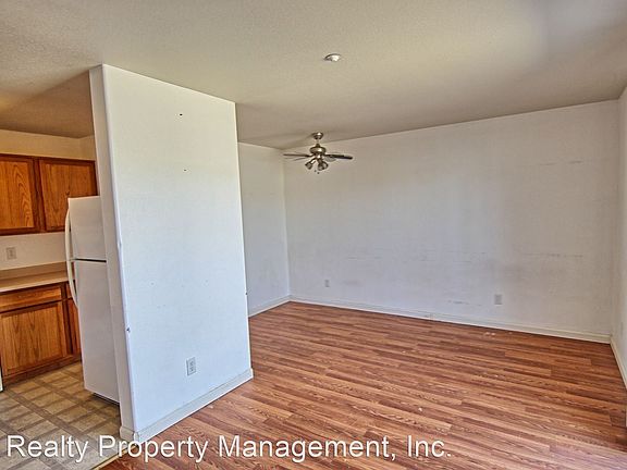5th image of 780 Sunny Ln Unit C