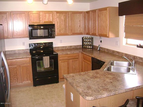 2nd image of 18469 S Bellflower Pl