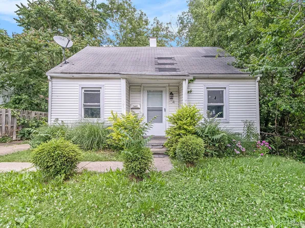 24 Monterey St, Pontiac, MI 48342