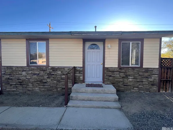 342 C St, Hawthorne, NV 89415