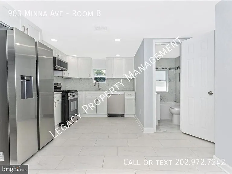 903 Minna Ave #B — Photo 9