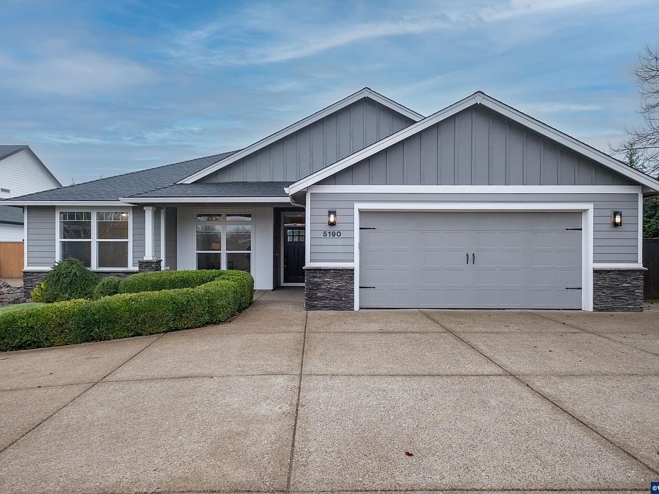1st image of 5190 NE North Park Ct