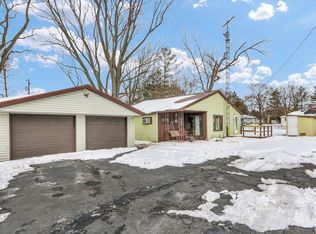 2314 1/2 E Main St, Urbana, IL 61802