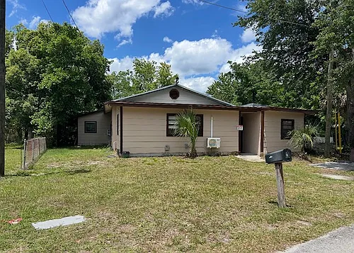 136 Lake Shore Dr #B Photo 1