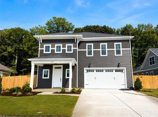 709 Crestfield Dr, Chesapeake, VA 23320