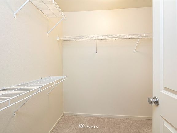 3rd image of 9154 162nd Pl NE