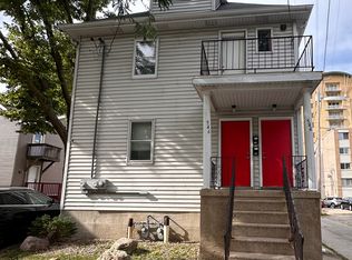 546 W Dayton St #1, Madison, WI 53703