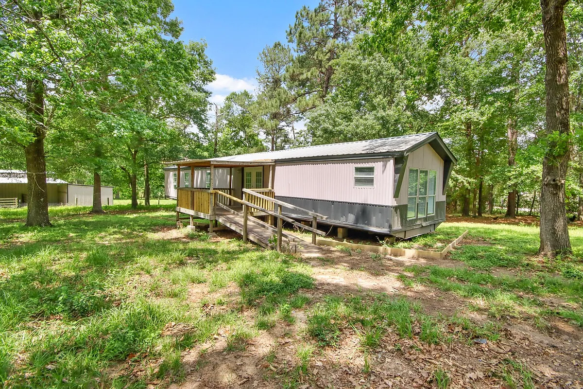 Building Photo - 25494 Deepwood Dr #B
