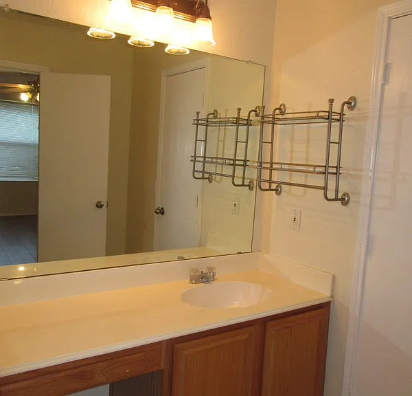 319 Lake Wichita Dr — Photo 10