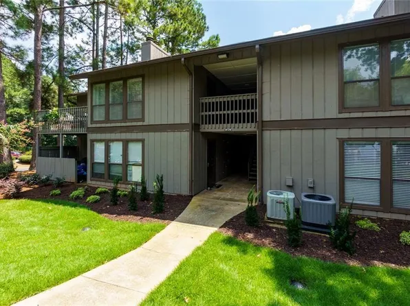 202 Smokerise Cir SE, Marietta, GA 30067