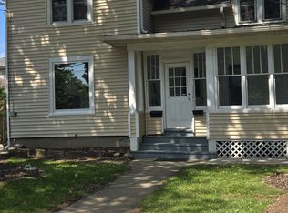 111 N Prairie St #1, Batavia, IL 60510