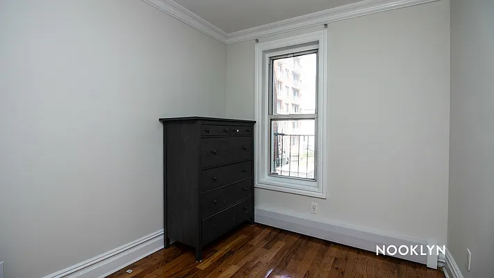 Rented by Nooklyn NYC LLC | media 8