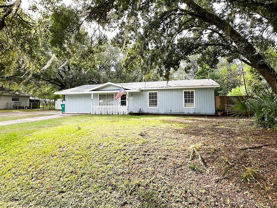 1st image of 7413 NW 128th Pl