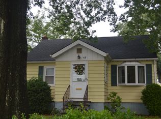 45 Locust Dr, Kenilworth, NJ 07033