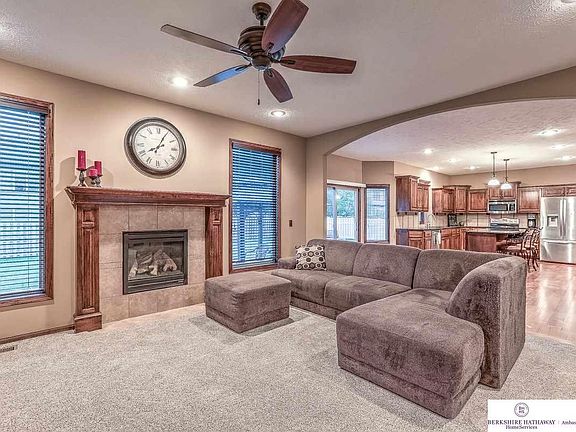 5th image of 1003 Clearwater Dr