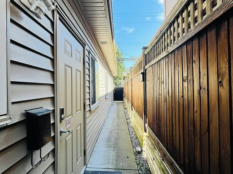 10260 Williams Rd — Photo 12