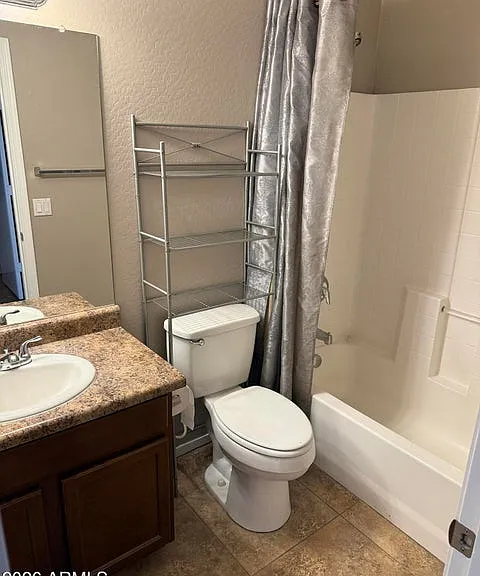 816 W Mid Way — Photo 16