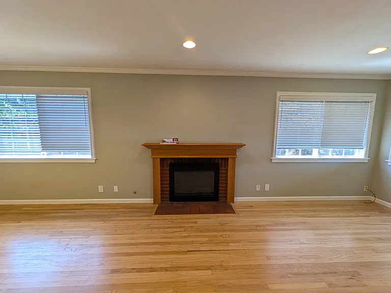 639 Azevedo Ct — Photo 31
