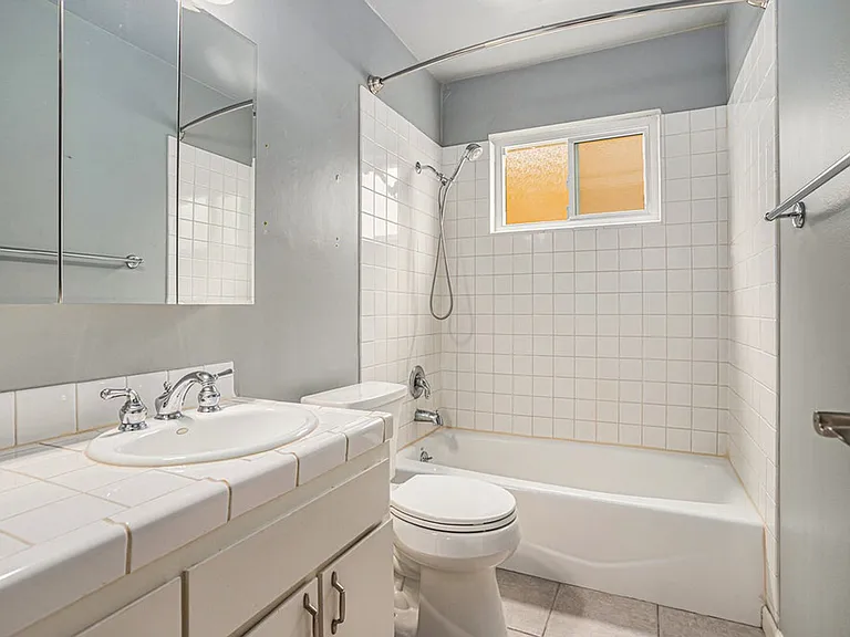 370 Santa Clara Ave #1 — Photo 18