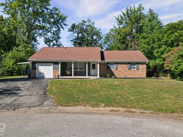 432 Chapel Hill West Dr, Indianapolis, IN 46214