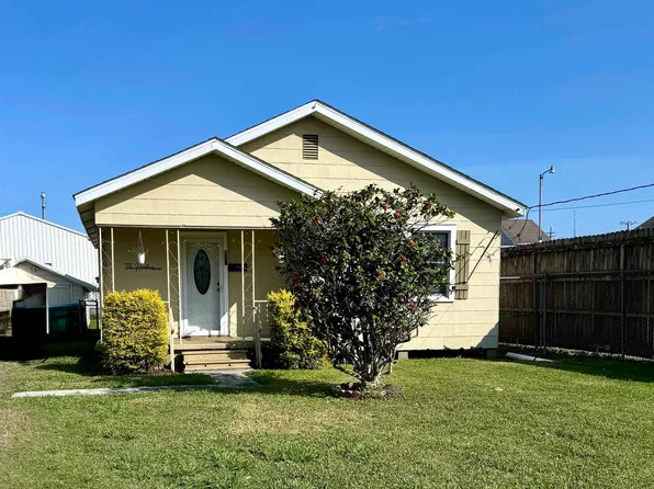 512 8th St, Morgan City, LA 70380