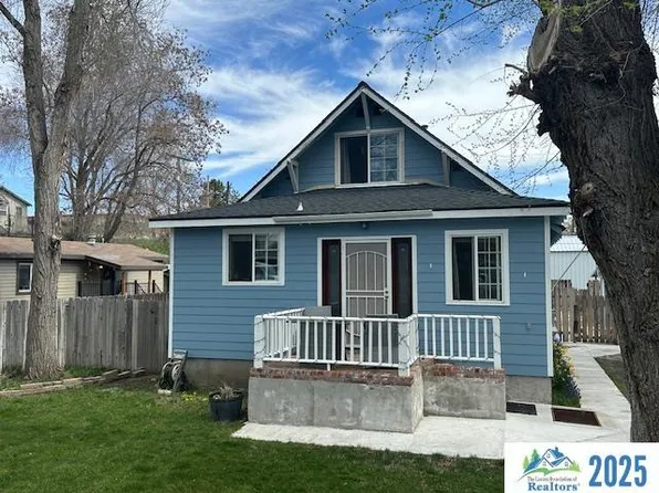 65 Small St, Susanville, CA 96130