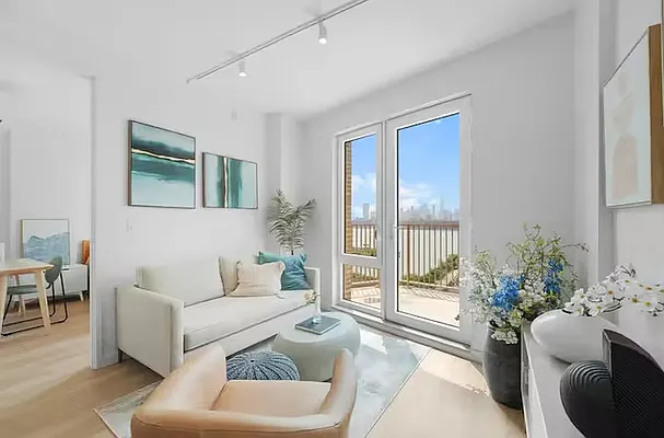 Living room, photo 1