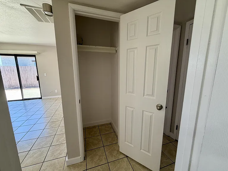 5716 E 23rd St #3 — Photo 25