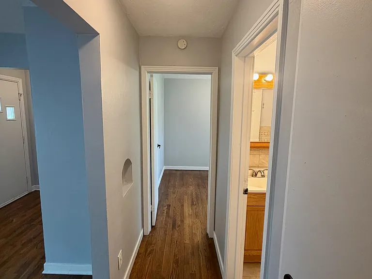 416 W Wenger Rd — Photo 20