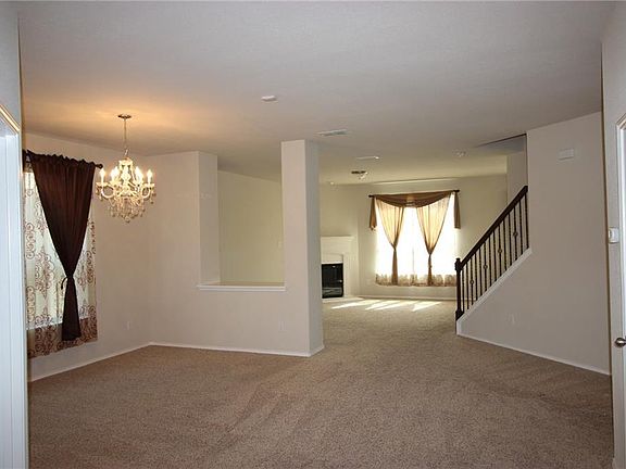 3rd image of 2232 Loreto Dr