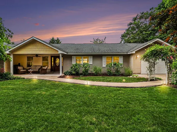 4599 N Ariel Ave, Ludington, MI 49431