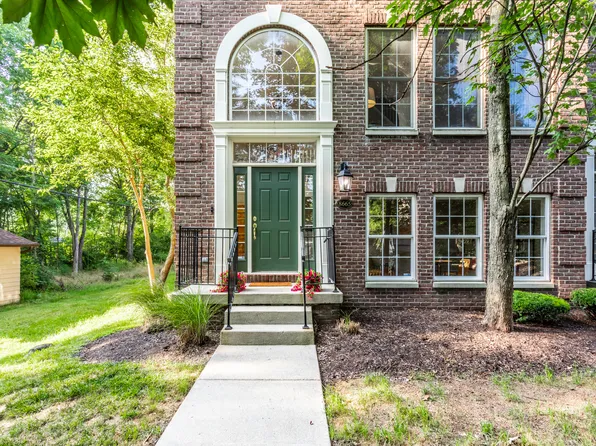 8665 Meridian Square Dr, Indianapolis, IN 46240