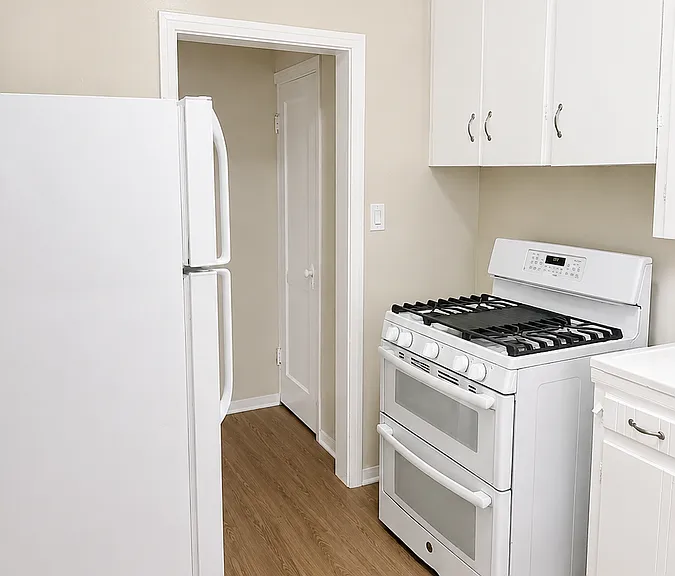 805 W Glenoaks Blvd #807 — Photo 9