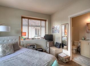 985 16th St #2B, Boulder, CO 80302
