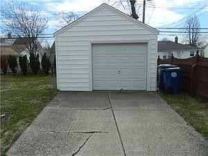 4th image of 107 Cornell Ave