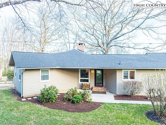 3rd image of 197 Sierra Vista Road