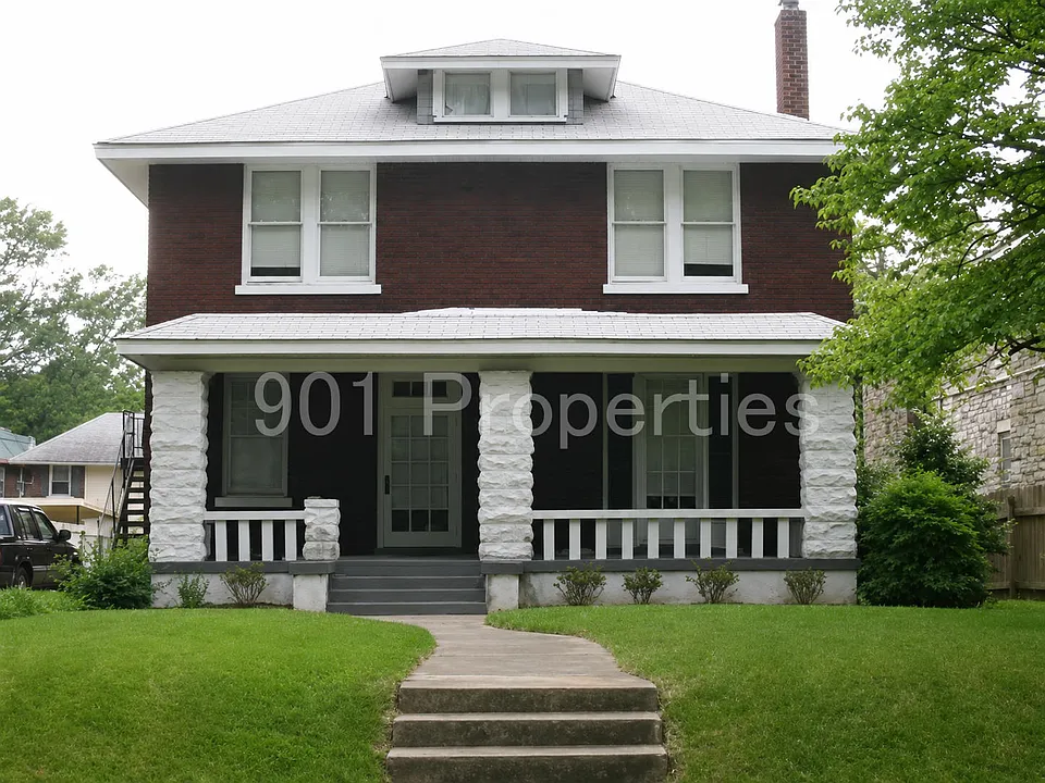 167 N Willett St #2