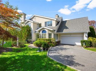 10 Doral Greens Dr E, Rye Brook, NY 10573